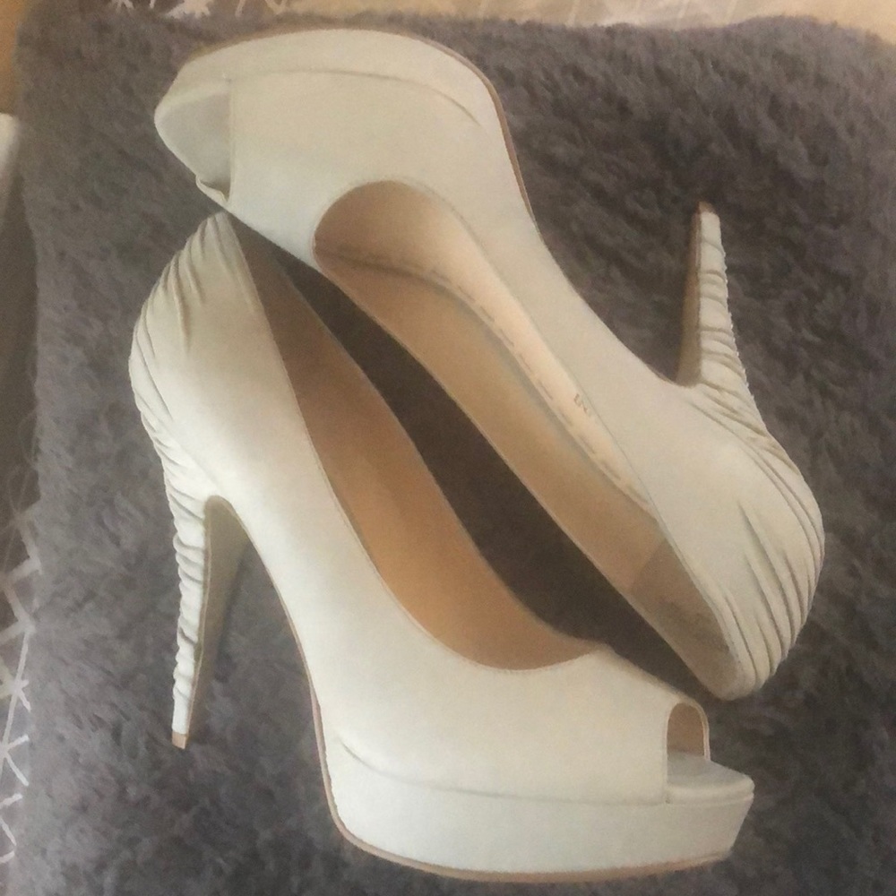 Enzo Angiolini Peep Toe Heels